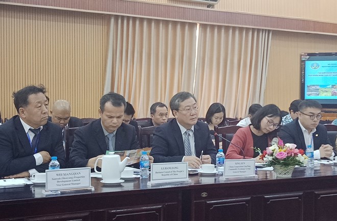 中方代表團(tuán)。圖自越通社